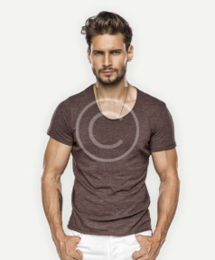 Men’s Fitted Maroon Crew Neck T-Shirt – Casual Cotton Blend